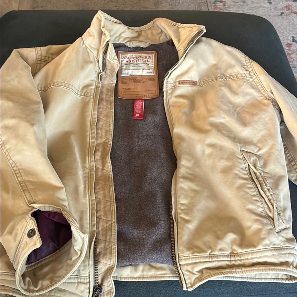 Men's Tan Jacket